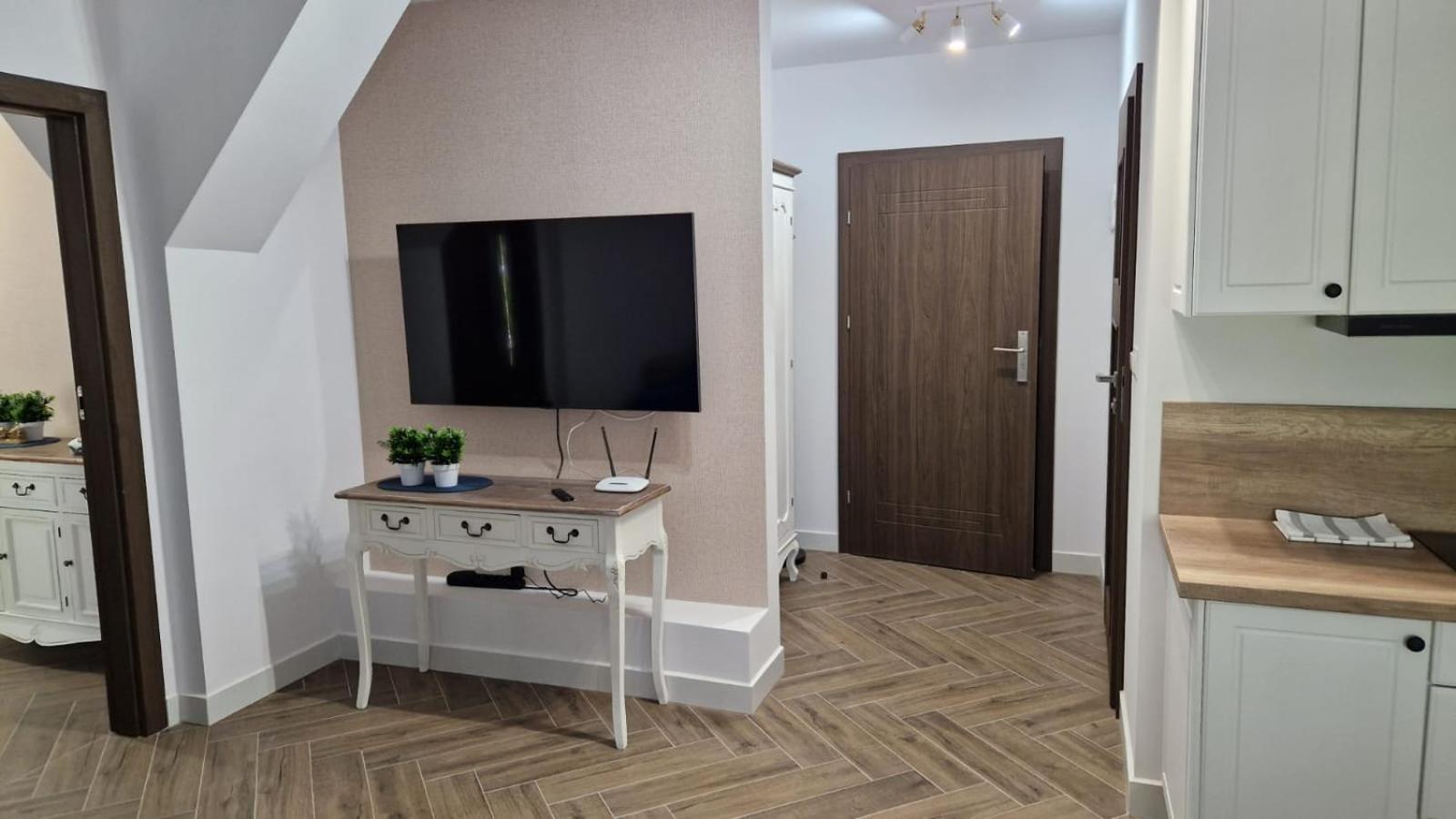 Apartament Jaracza 28 Nr 18 สวูพสค์ ภายนอก รูปภาพ